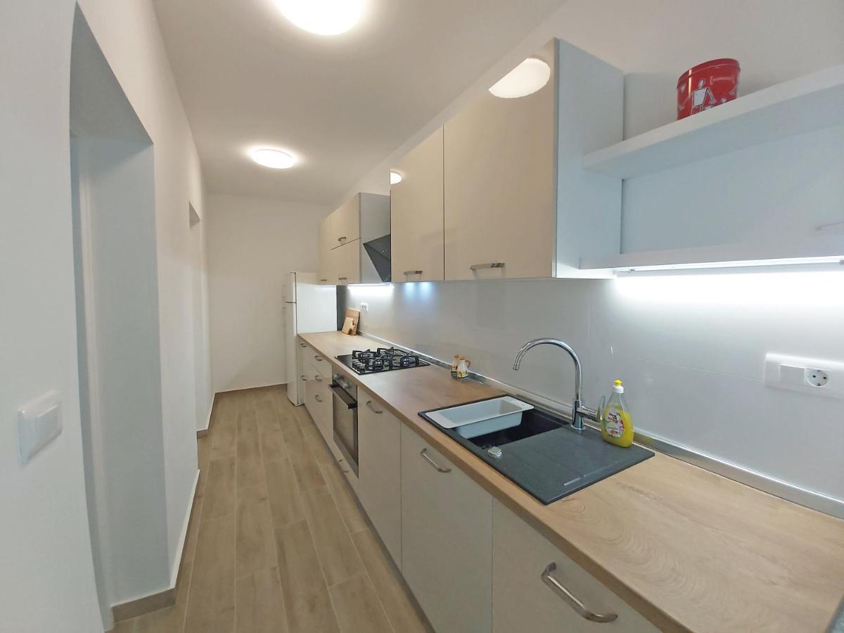 Apartment Point