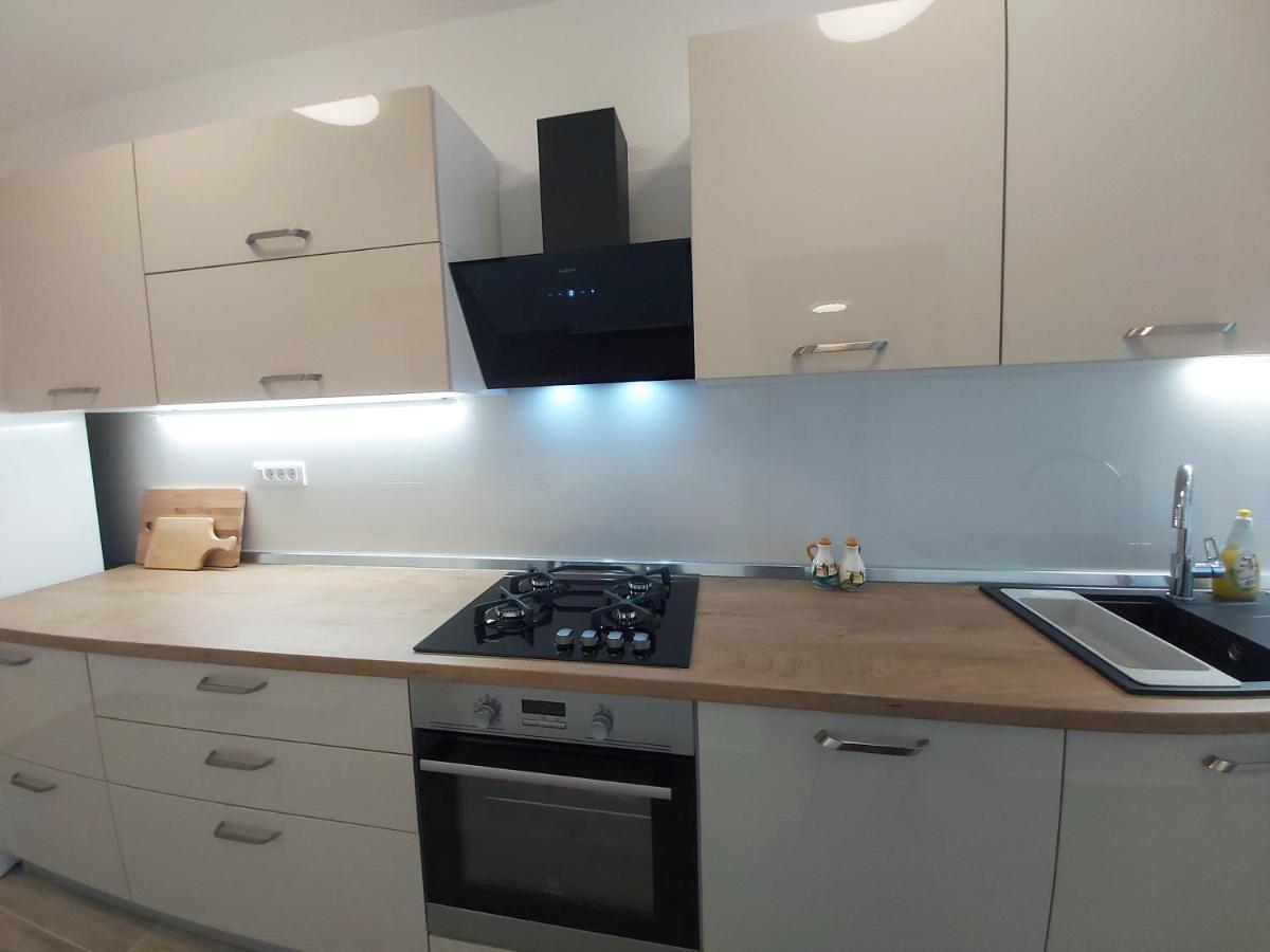 Apartment Point